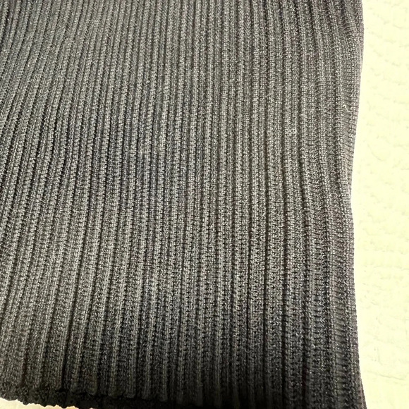 FOREVER 21 Top Size Small - Picture 2 of 5